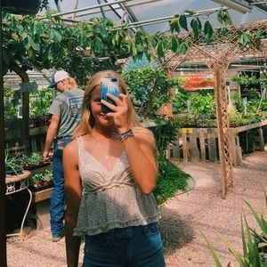 Meet your Posher, Addison